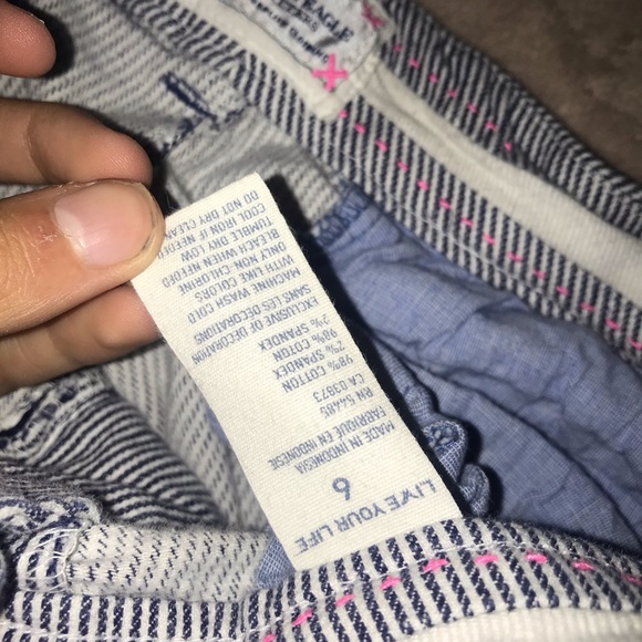 Cute name brand shorts - Picture 10 of 12